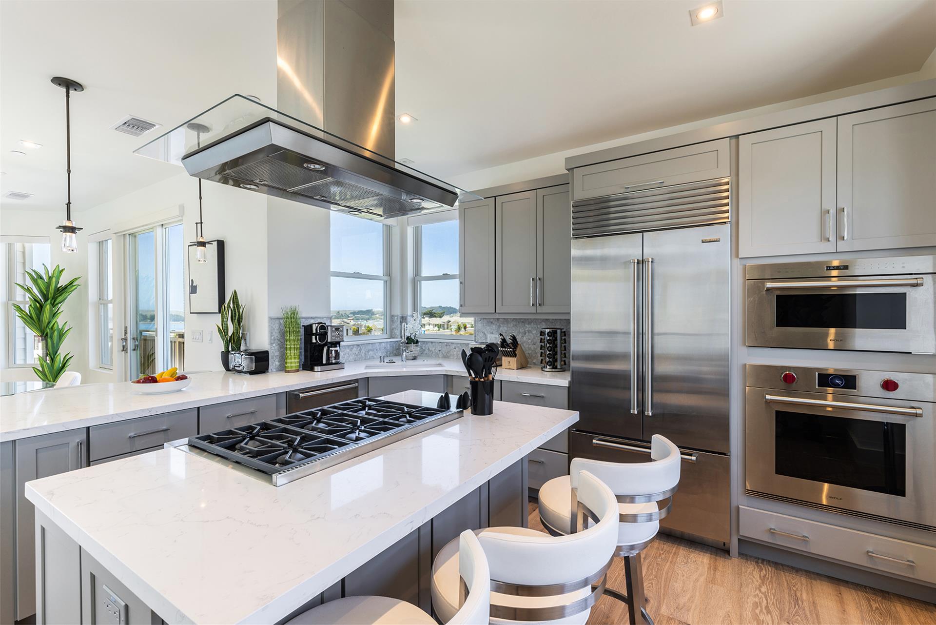 0600 Kitchen004