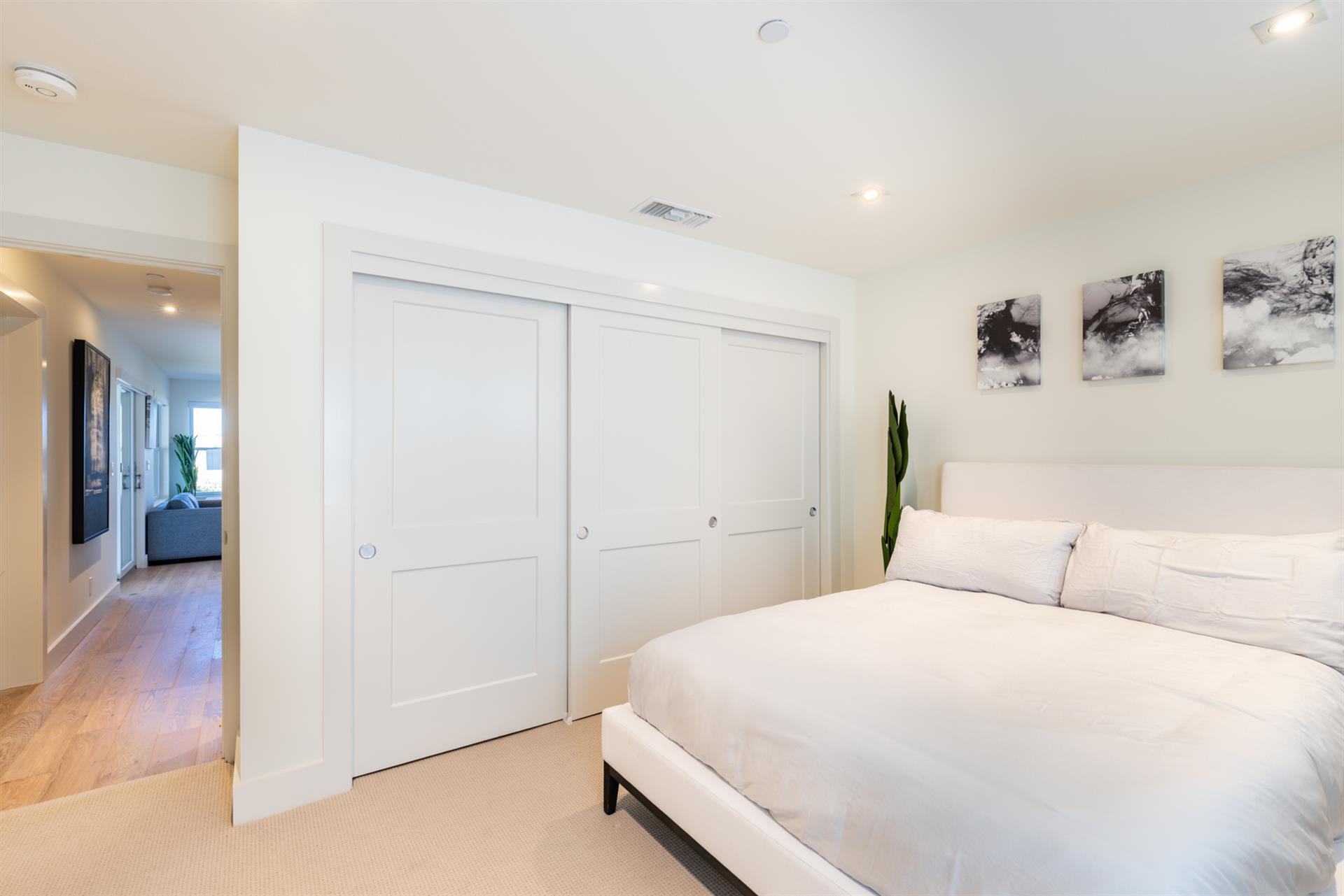 1115 Bedroom Three002