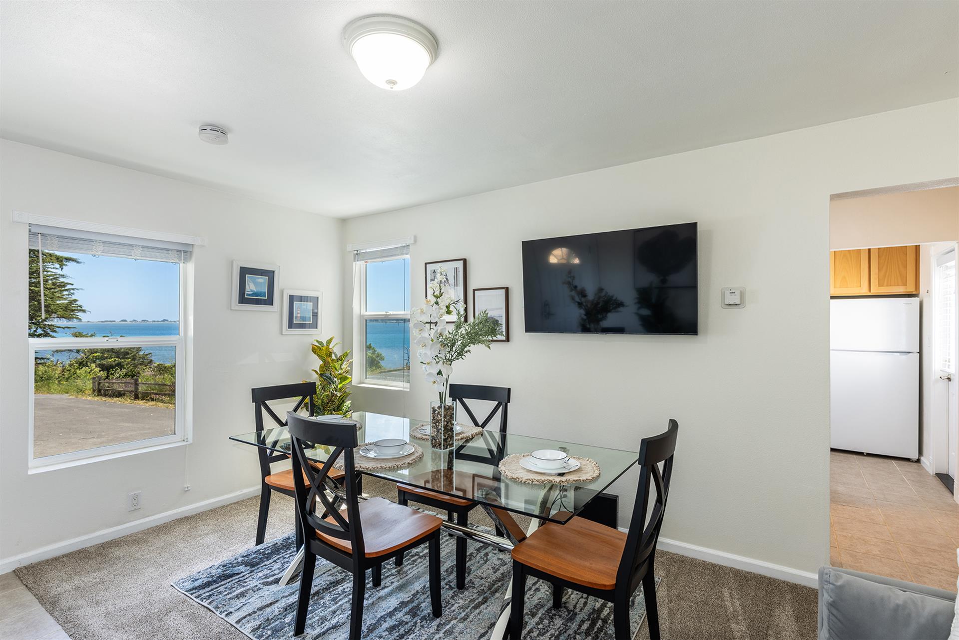 0300 Living Room003