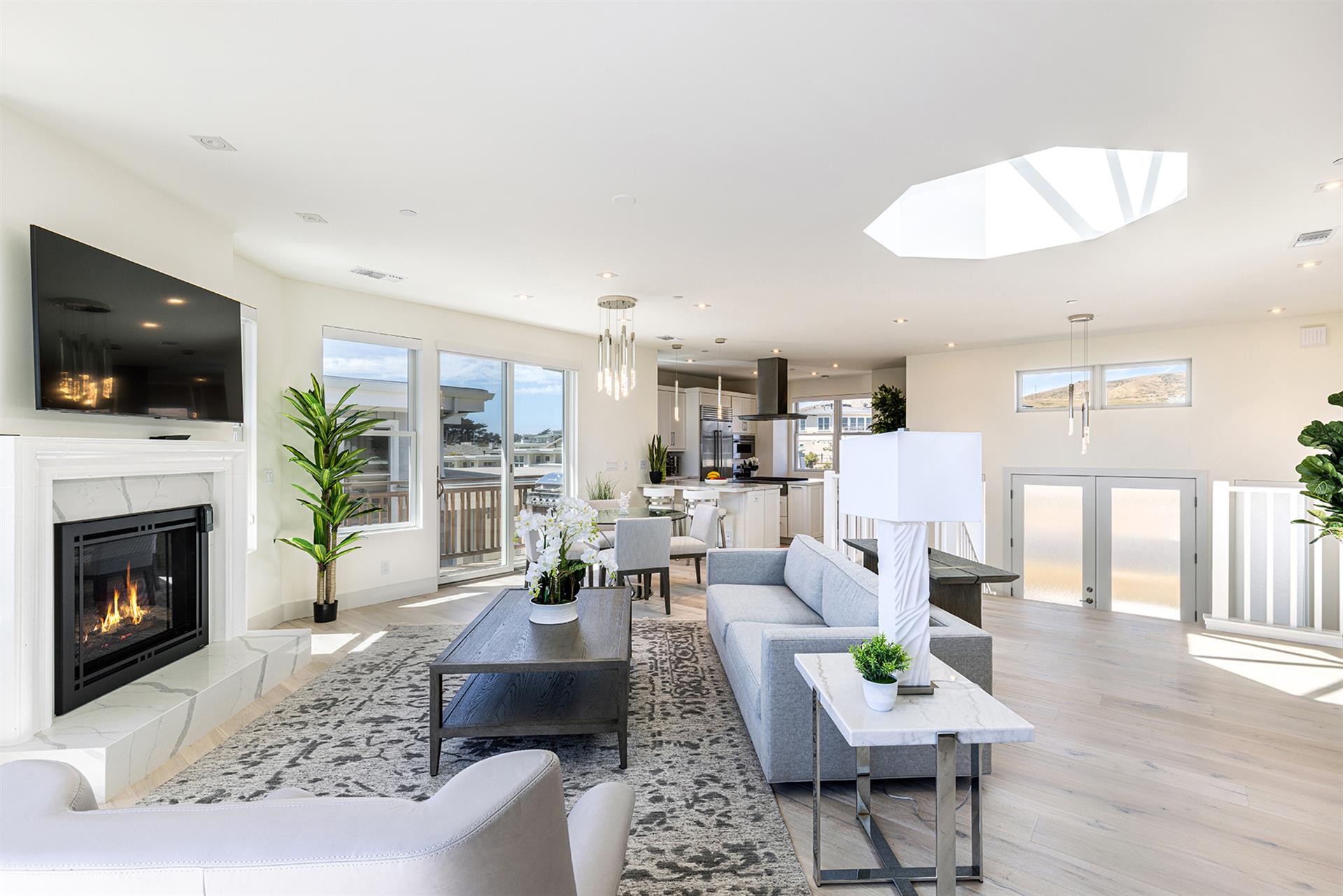 0300 Living Room003