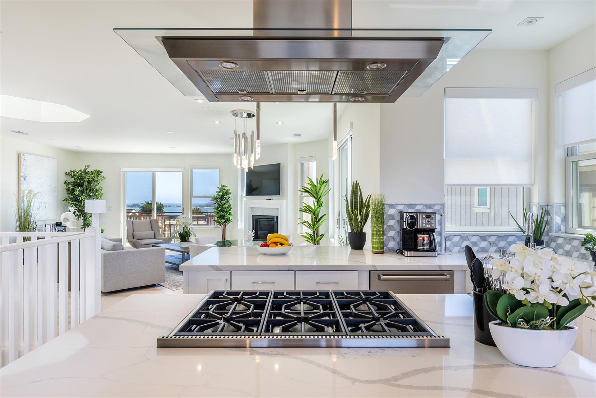 0600 Kitchen004
