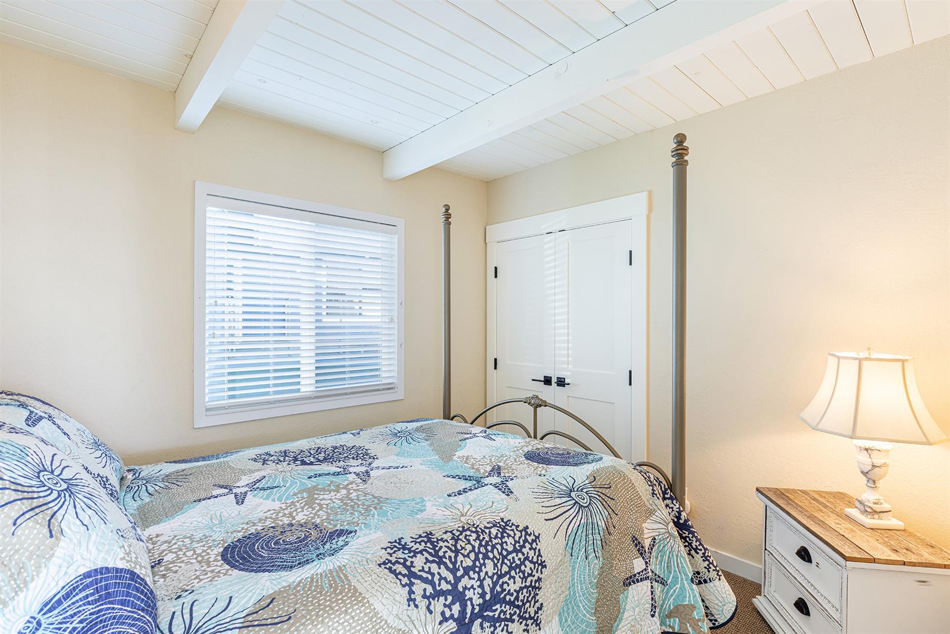 1105 Bedroom One001