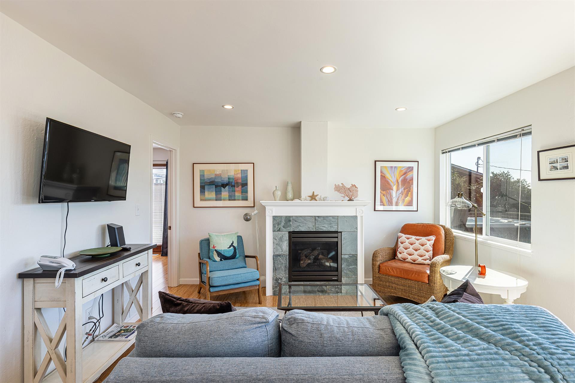 0300 Living Room008