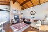 0300 Living Room004