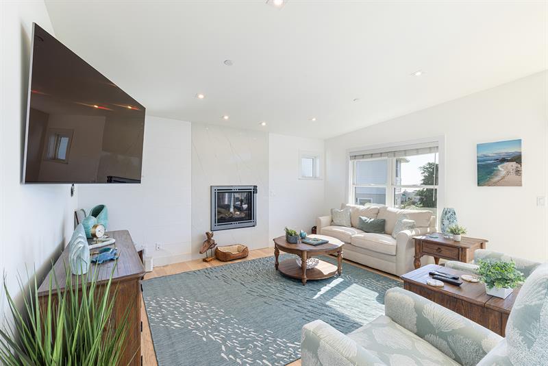 5800 0300 Living Room 001 M