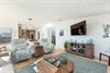 0300 Living Room003