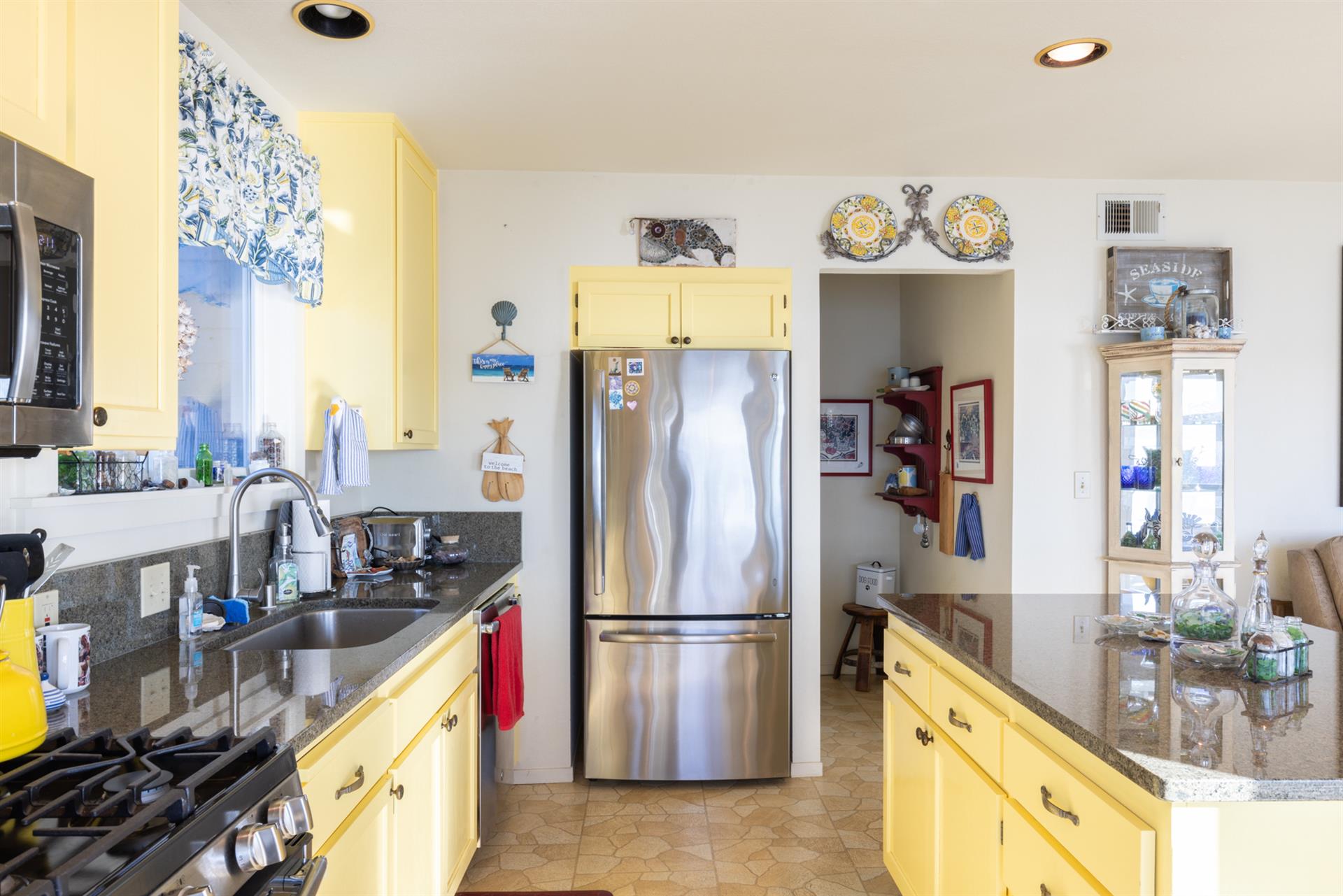 0600 Kitchen005