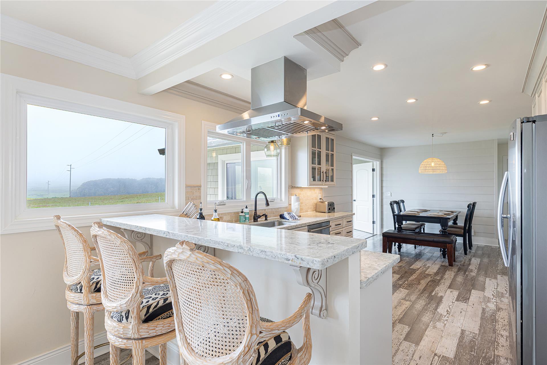 0600 Kitchen001