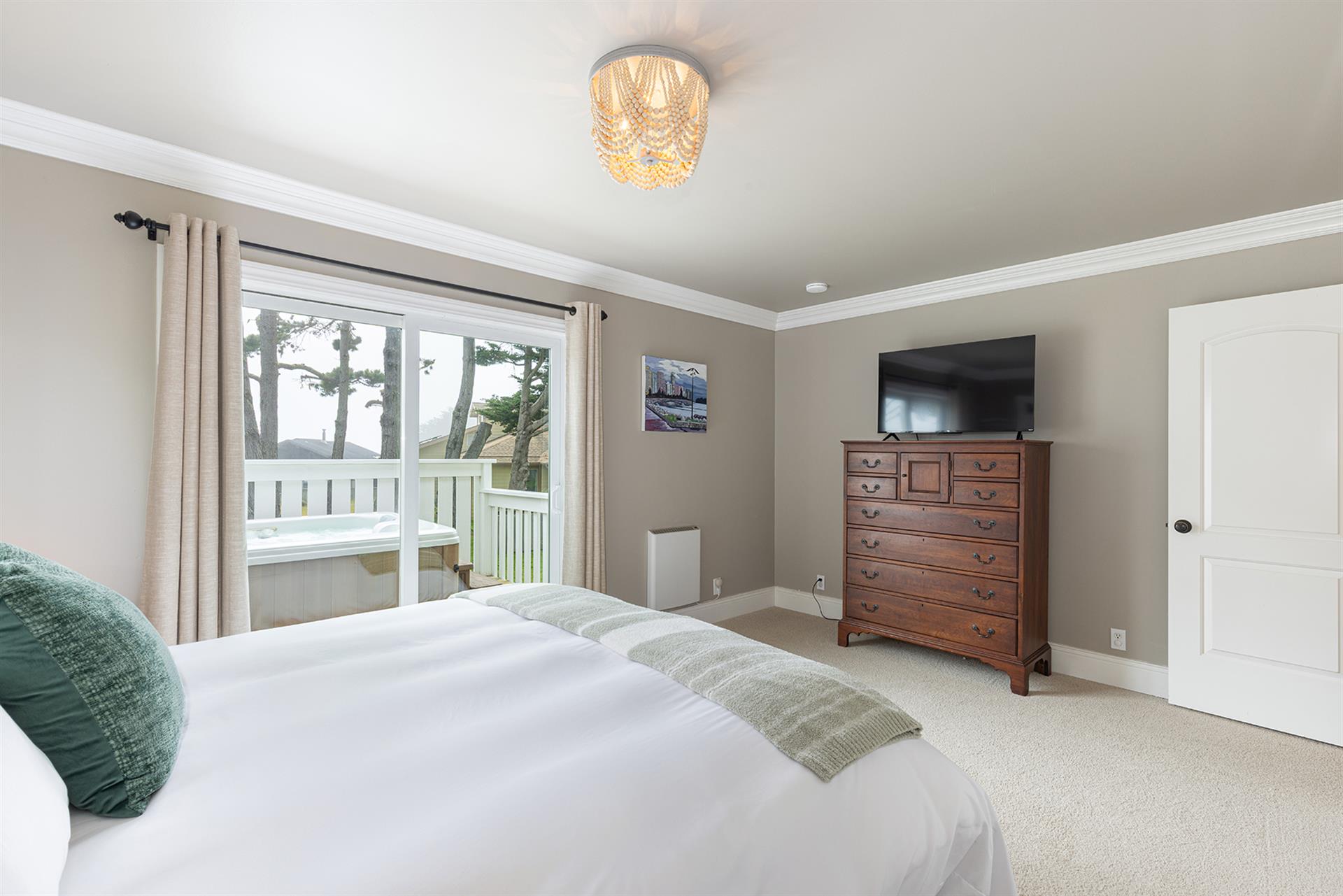 1115 Bedroom Three003