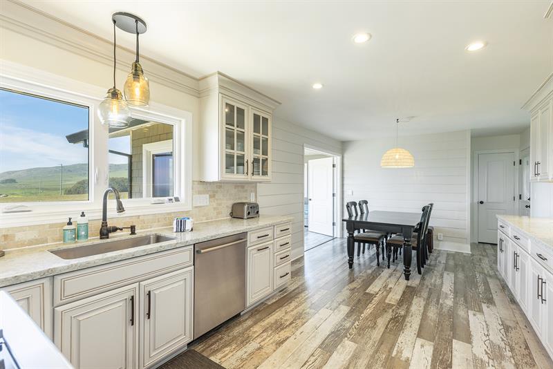 5974 0600 Kitchen 001 M