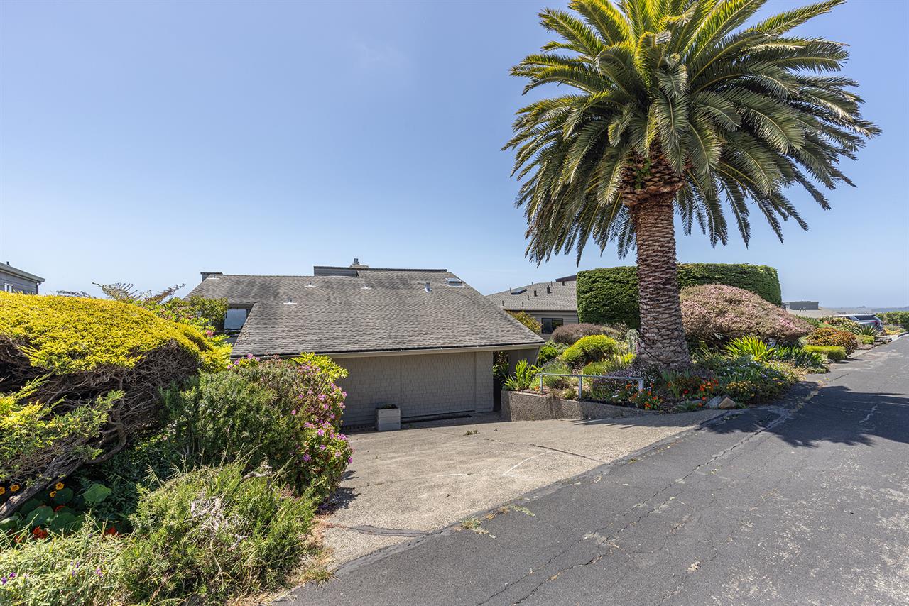 0070 Front Exterior001