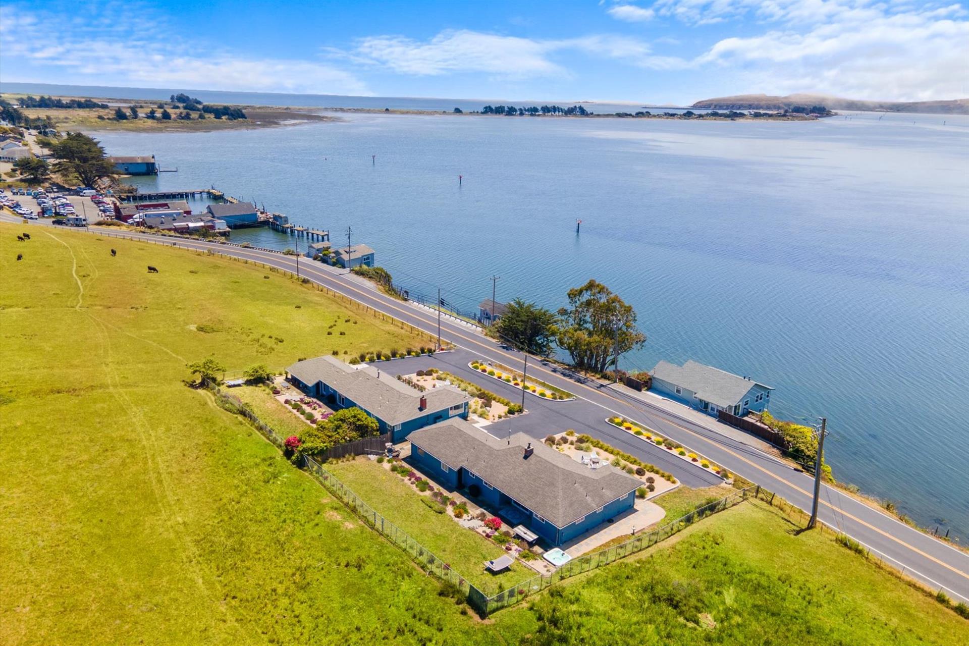 083700 CA1, Bodega Bay, CA, 94923  Digital Twinners83