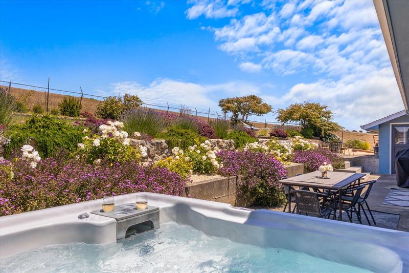 6209 064 700 Ca 1, Bodega Bay, Ca, 94923   Digital Twinners 64 M