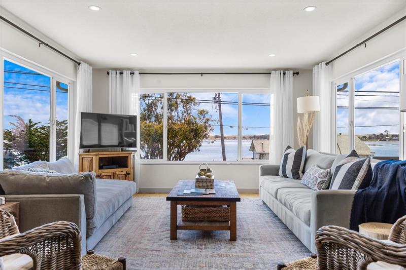 6210 037 700 Ca 1, Bodega Bay, Ca, 94923   Digital Twinners 37 M