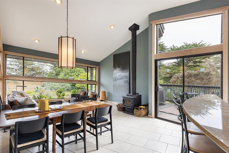 6236 0300 Living Room 001 M