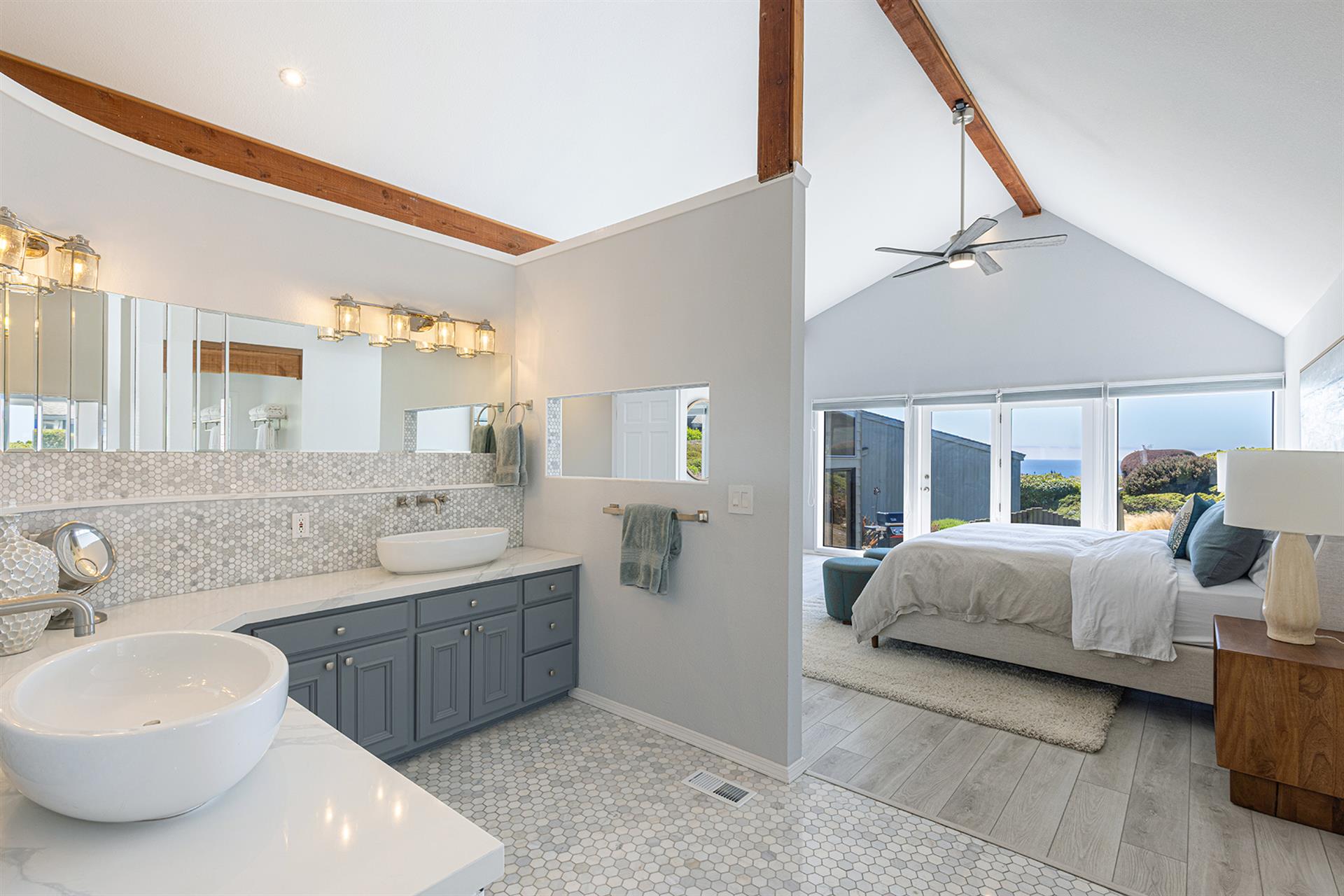 1150 Bathroom One005