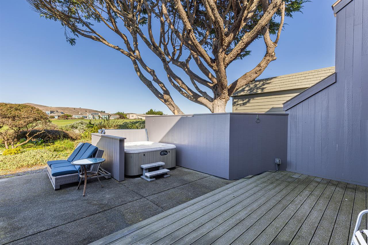 1500 Back Exterior001