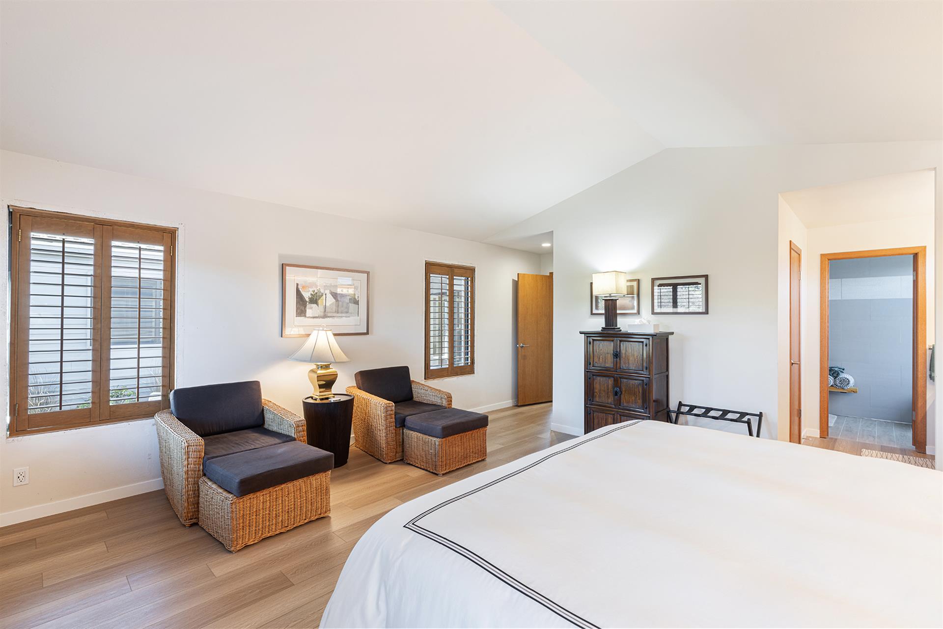 1115 Bedroom Three003