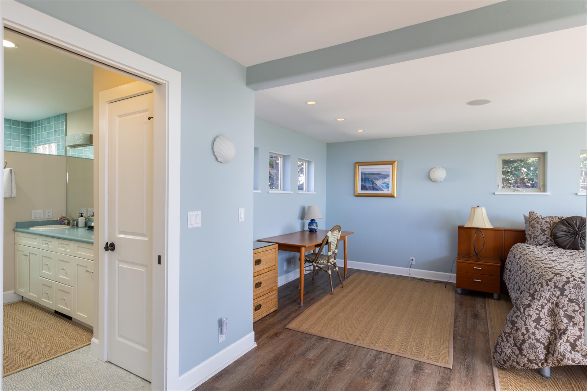 1115 Bedroom Three002