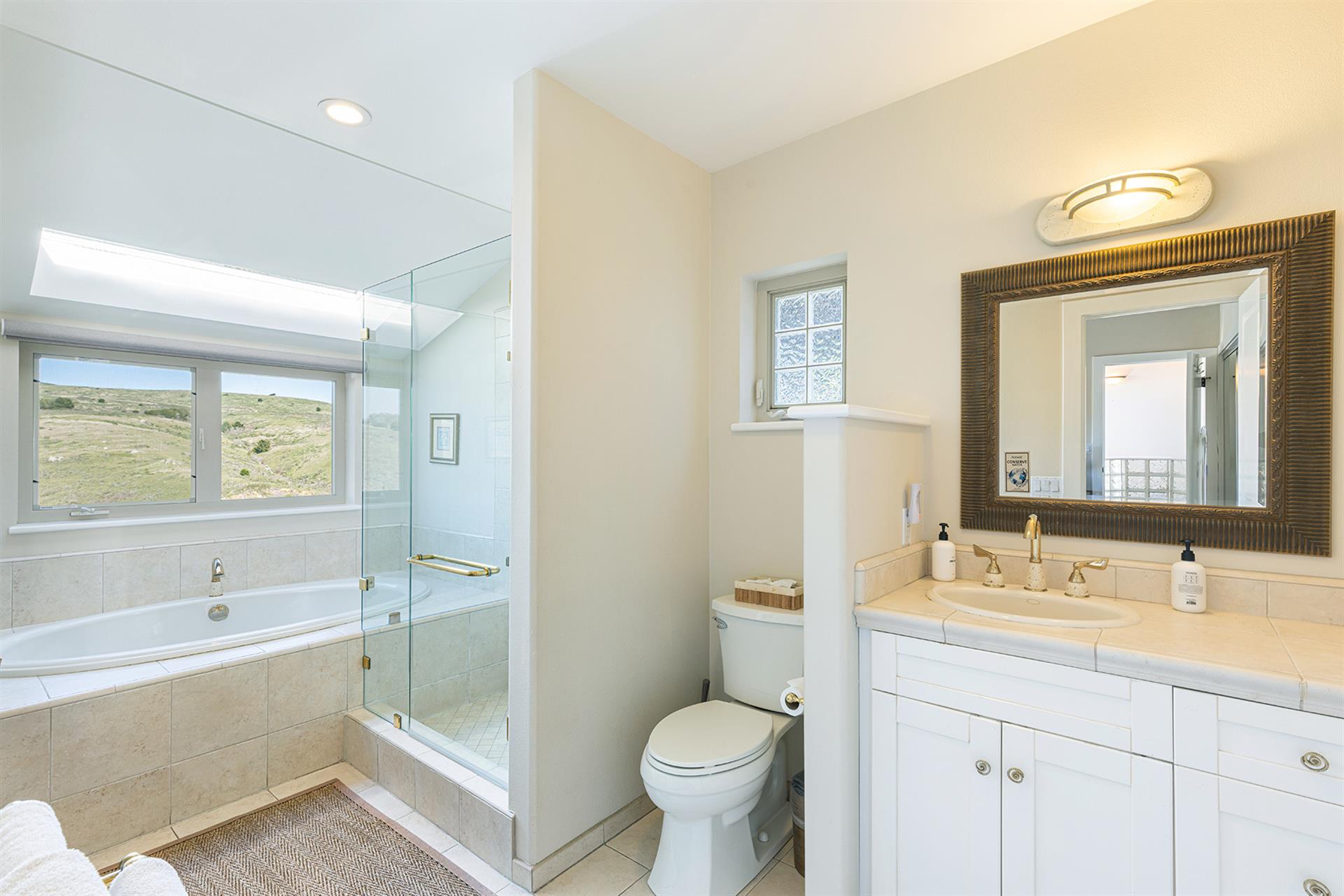 1150 Bathroom Four001