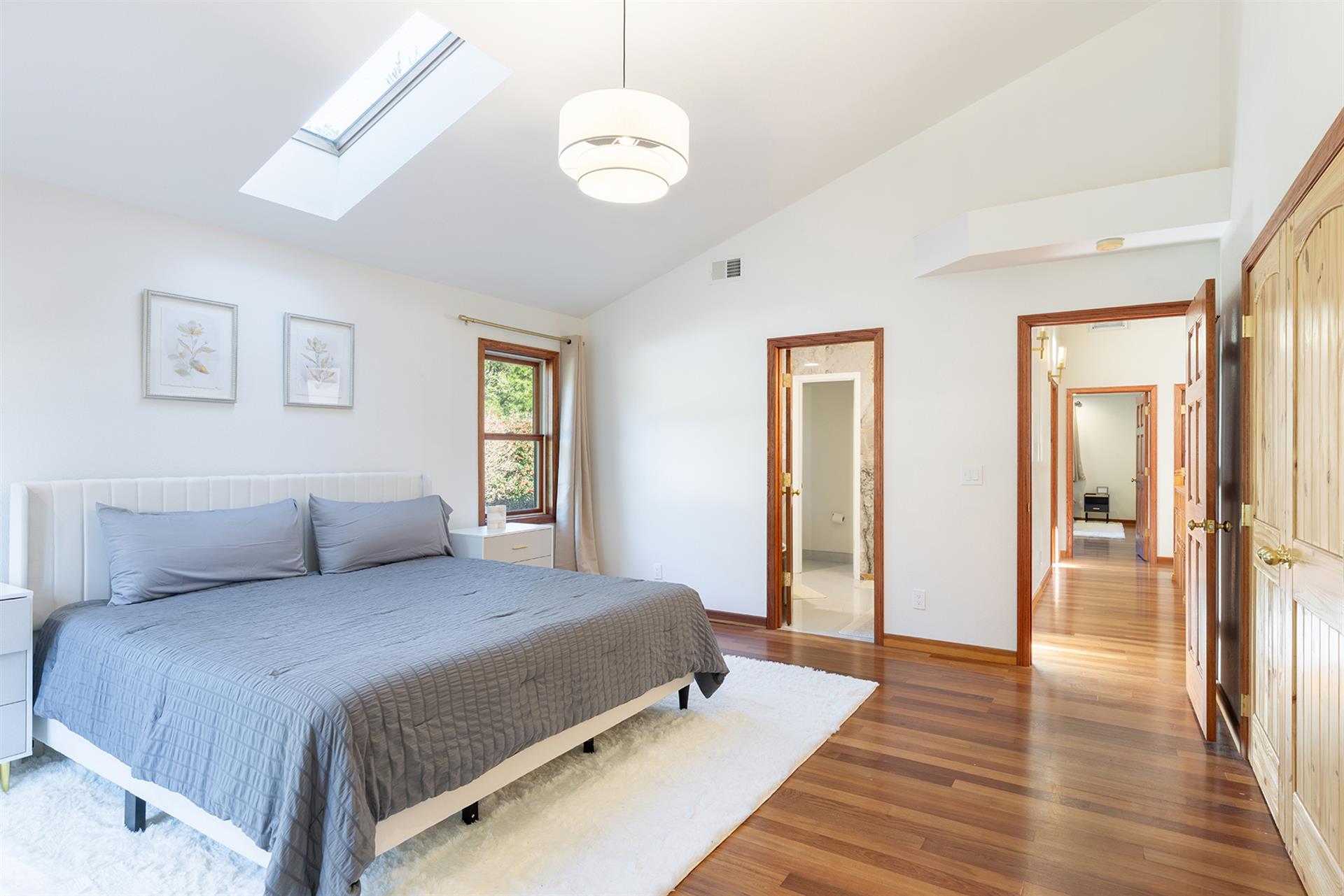 1115 Bedroom Three002