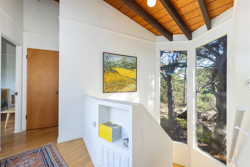 6727 0300 Living Room 002 M