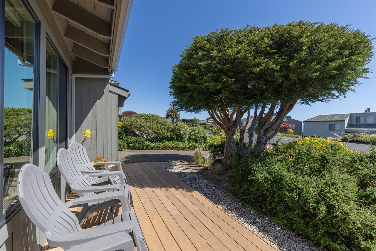 0070 Front Exterior001