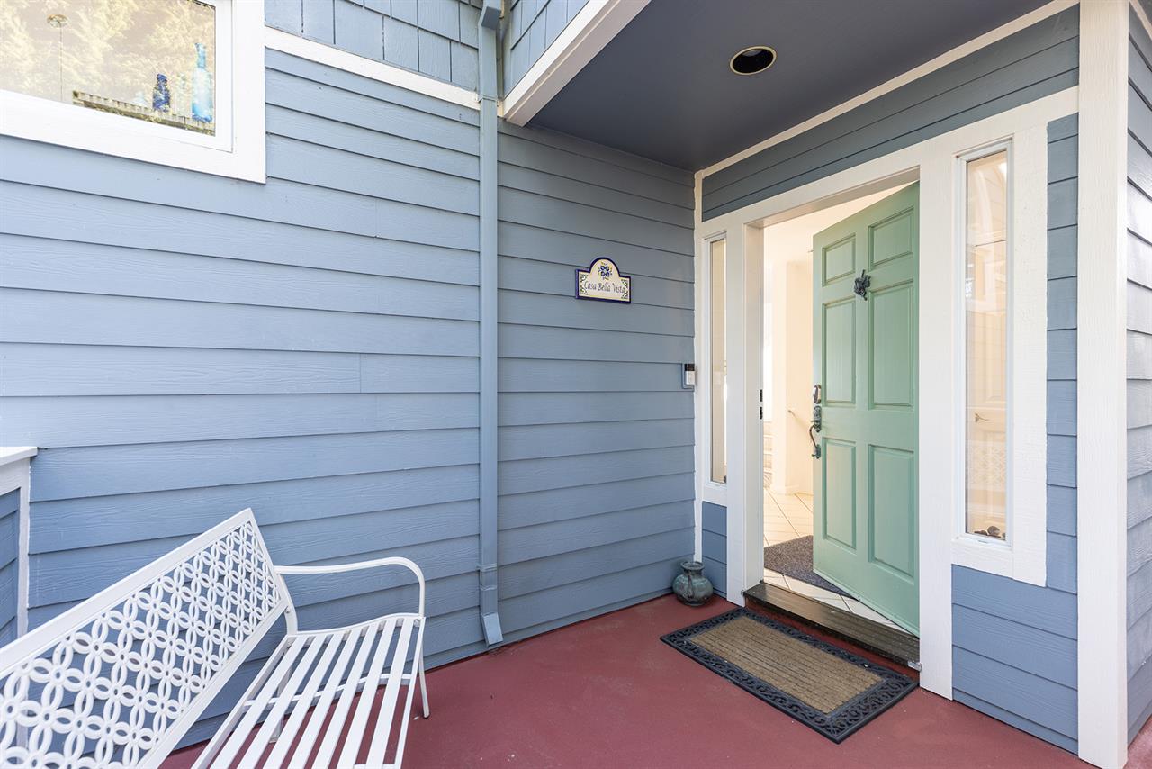 0130 Entrance002