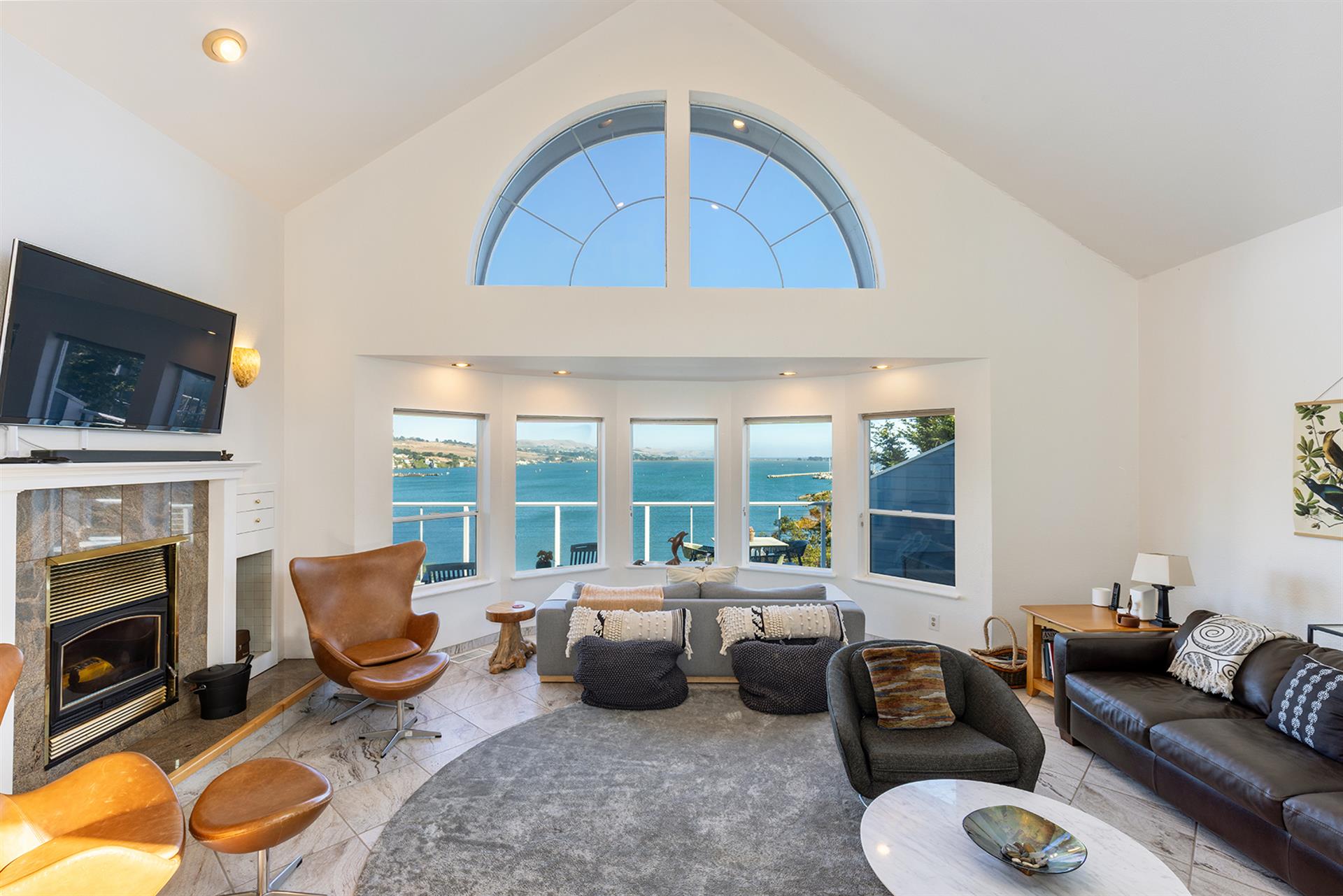 0300 Living Room001