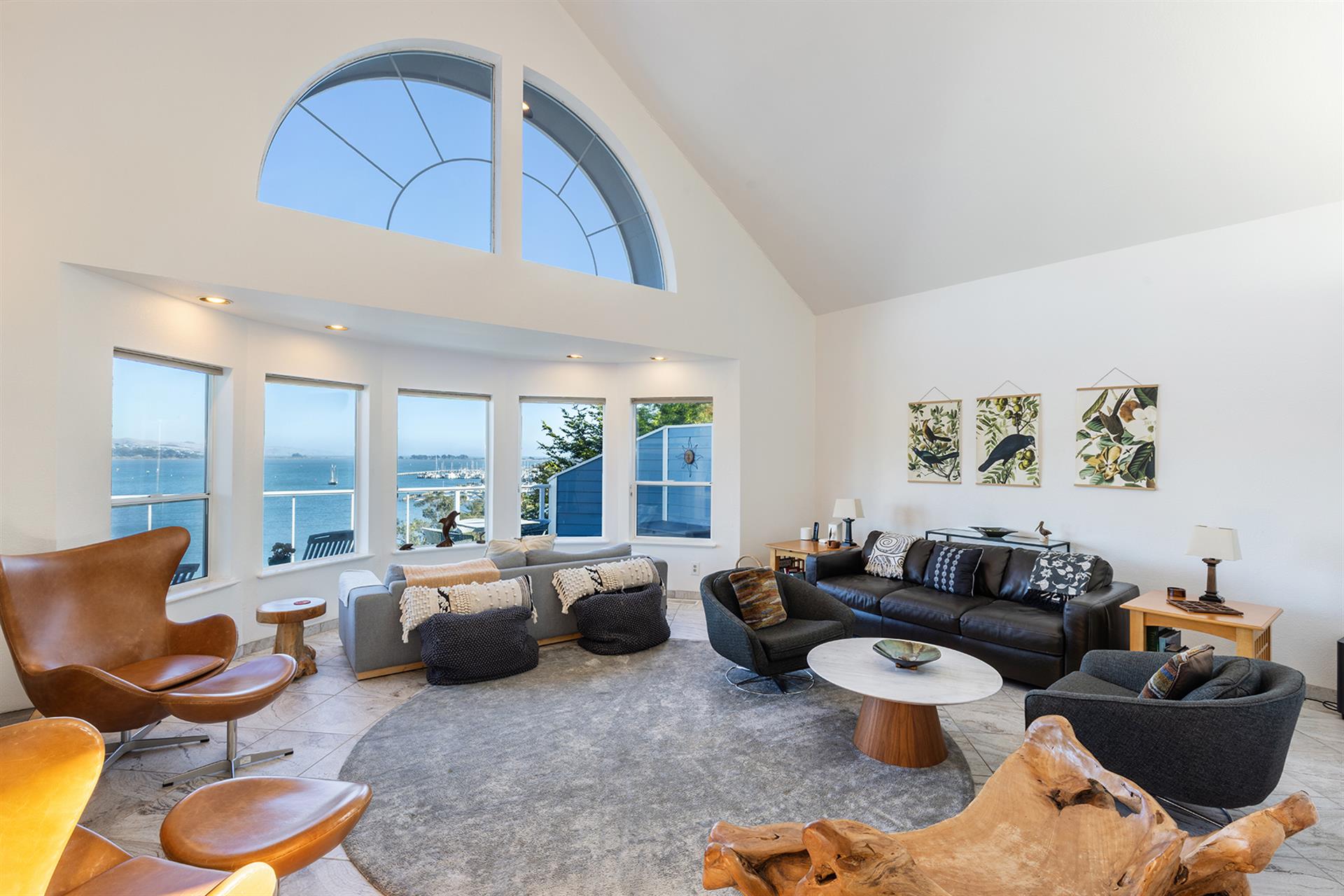 0300 Living Room002