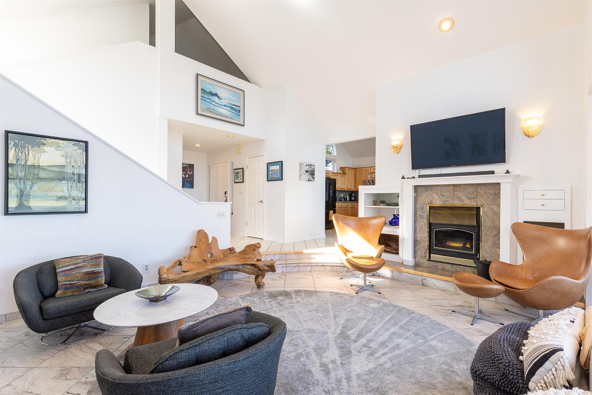 0300 Living Room003