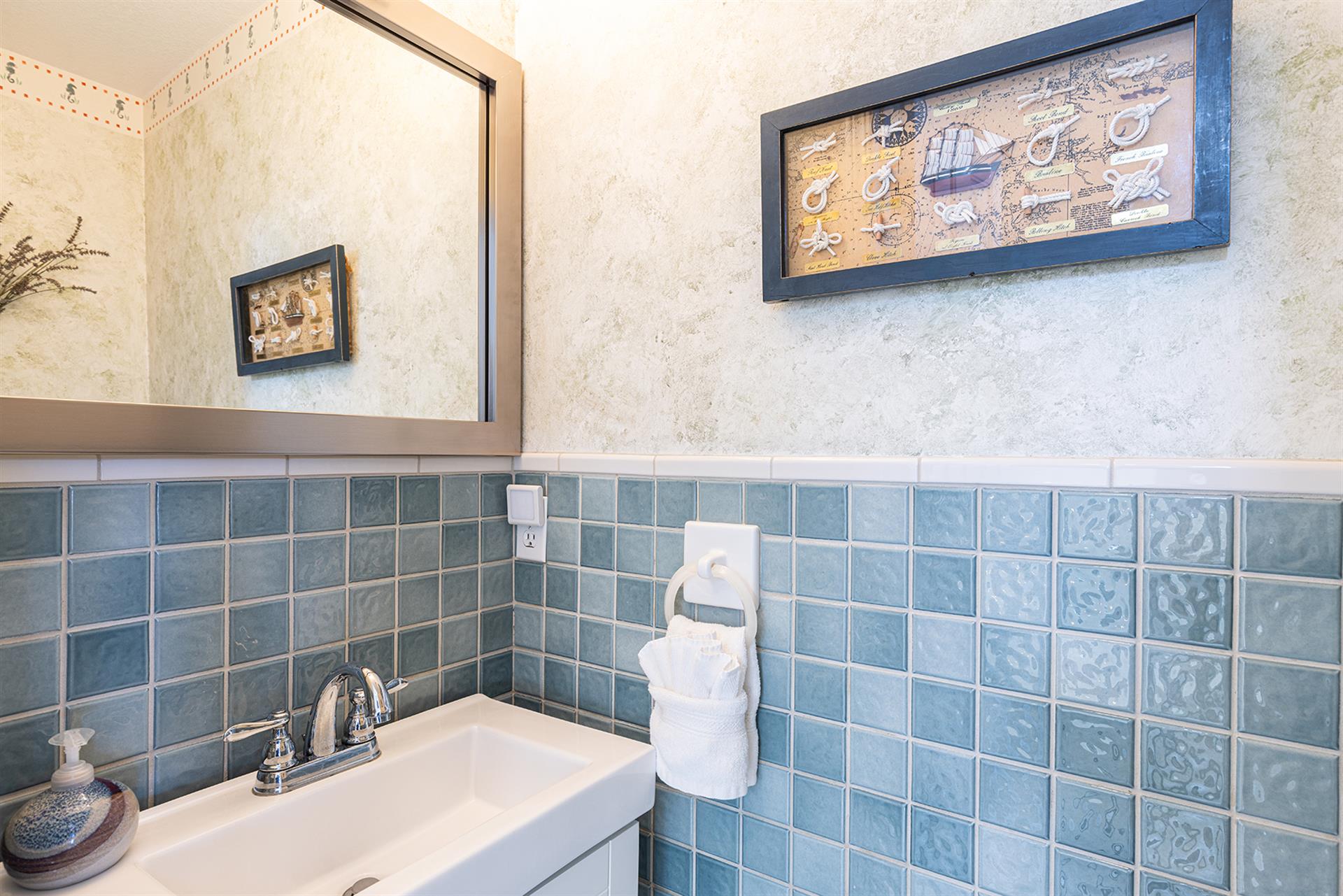 1150 Bathroom One001