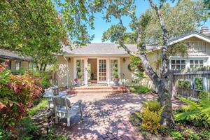 Welcome to Little Sandpiper Cottage CarmelbytheSea