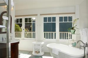 Second Shared Bath with Tub  Shower