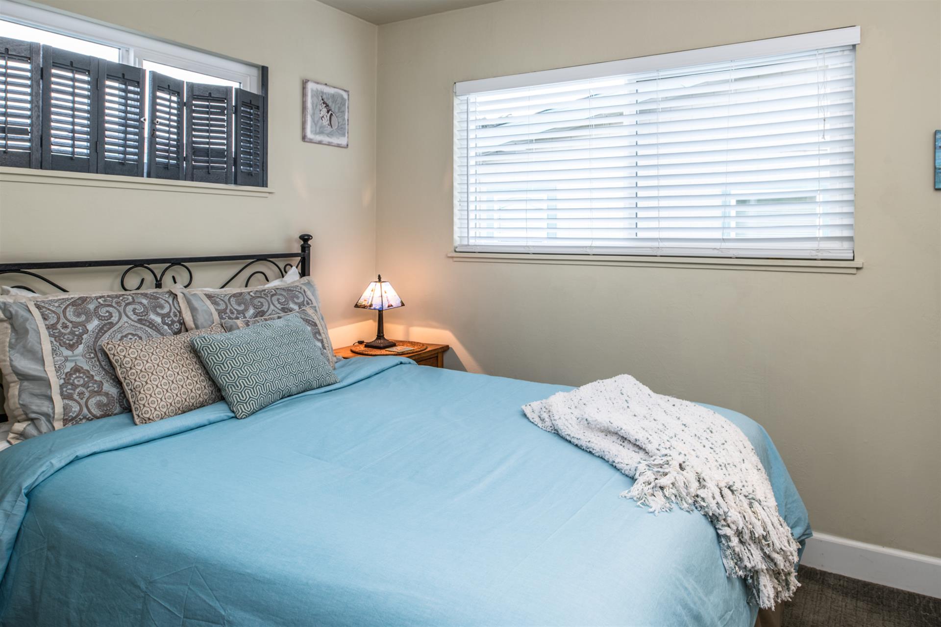 Comfy Bedroom, Queen Bed, En Suite Bathroom