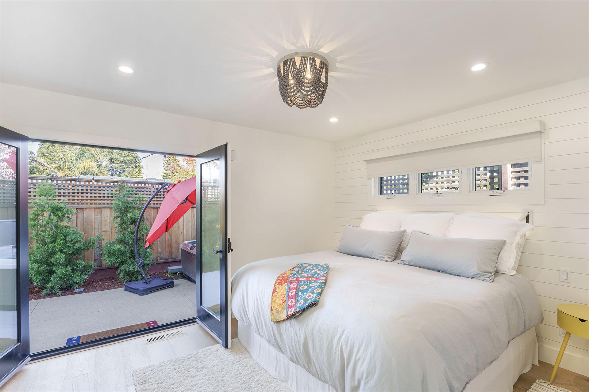 Bedroom 1, King Bed, En Suite, Patio Access, Downstairs