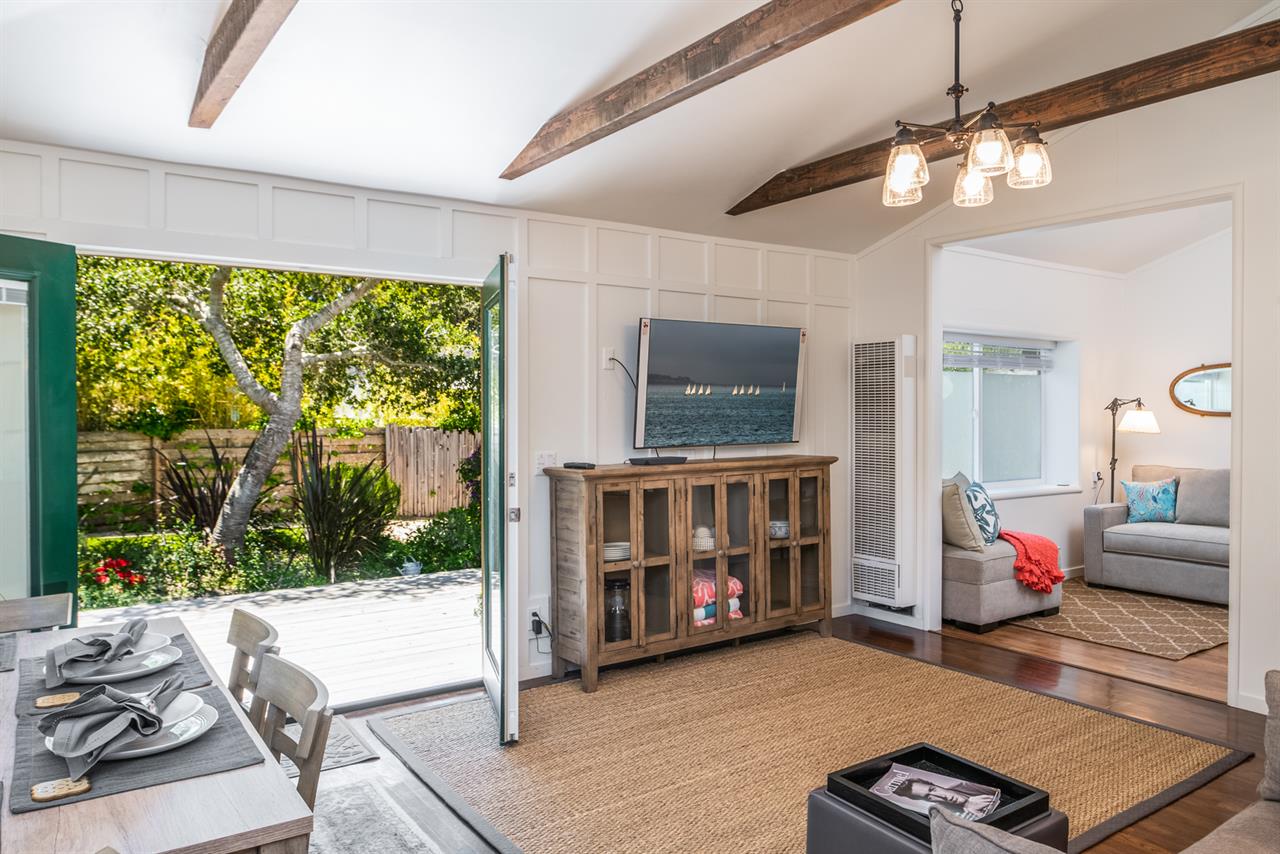 Living Room with HDTV