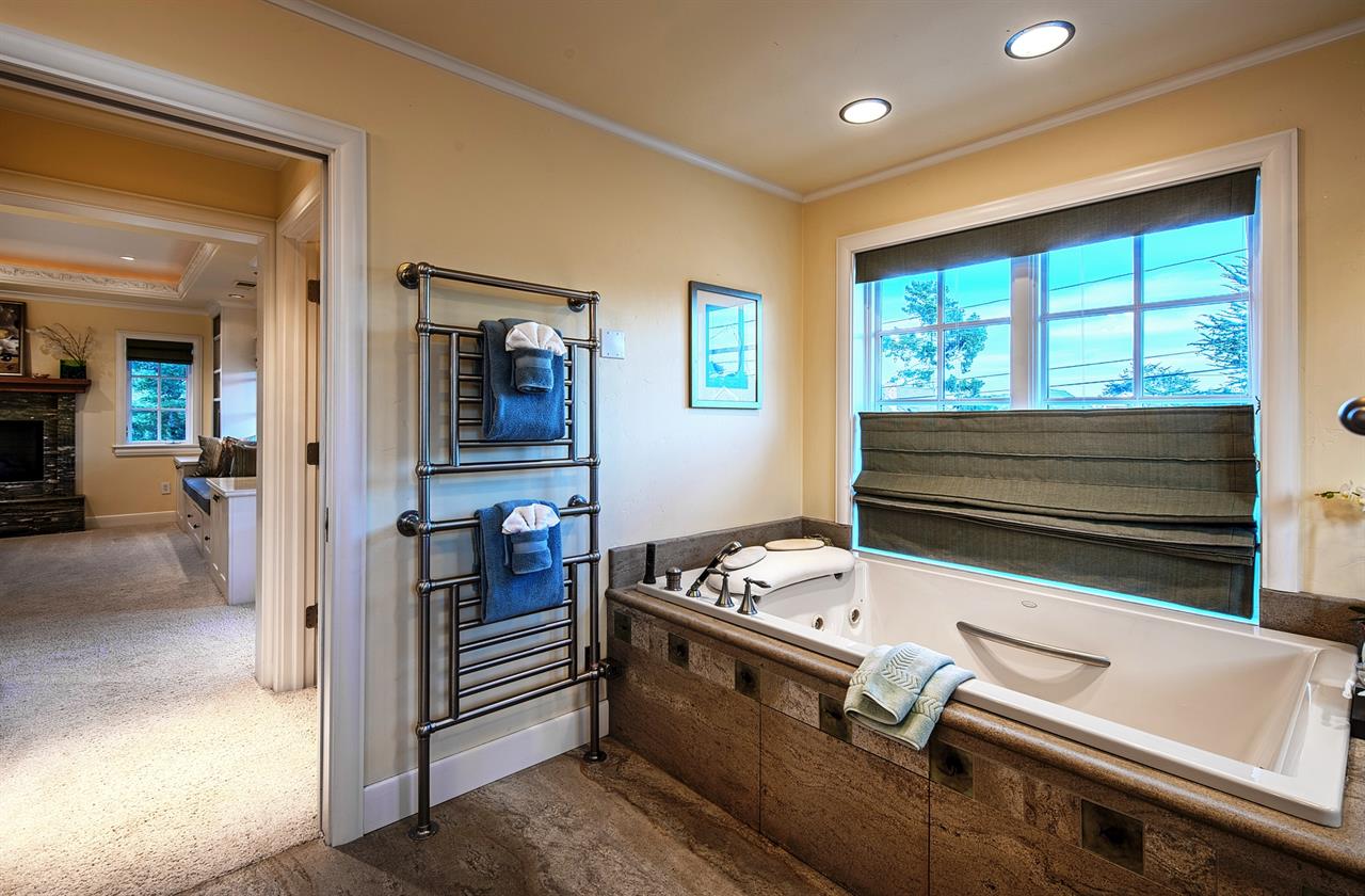 En Suite with Soaking Tub, Shower, Towel Warmers, Heated Floor