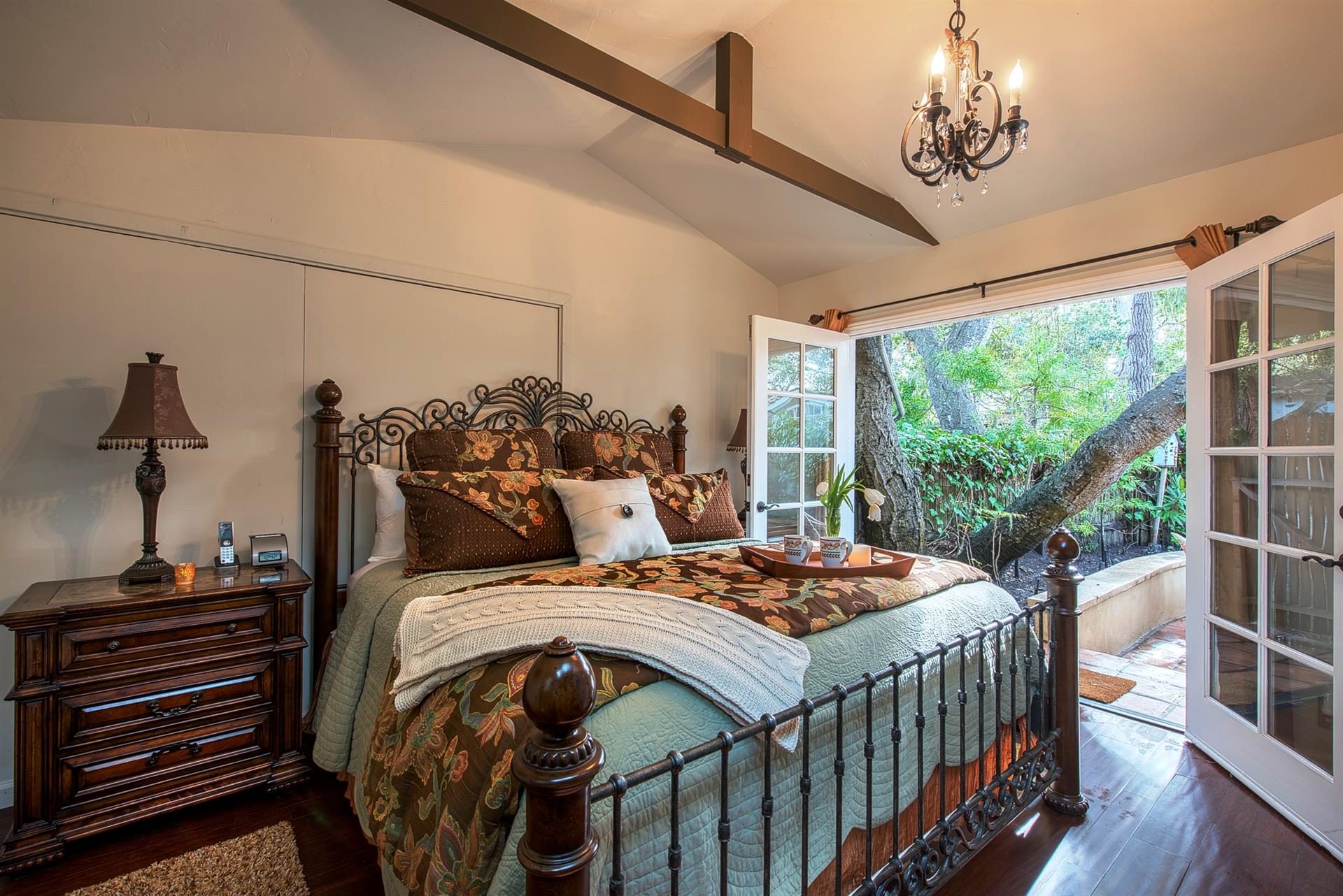 Bedroom 1, King Bed, TV, Electric Fireplace, En Suite Bath