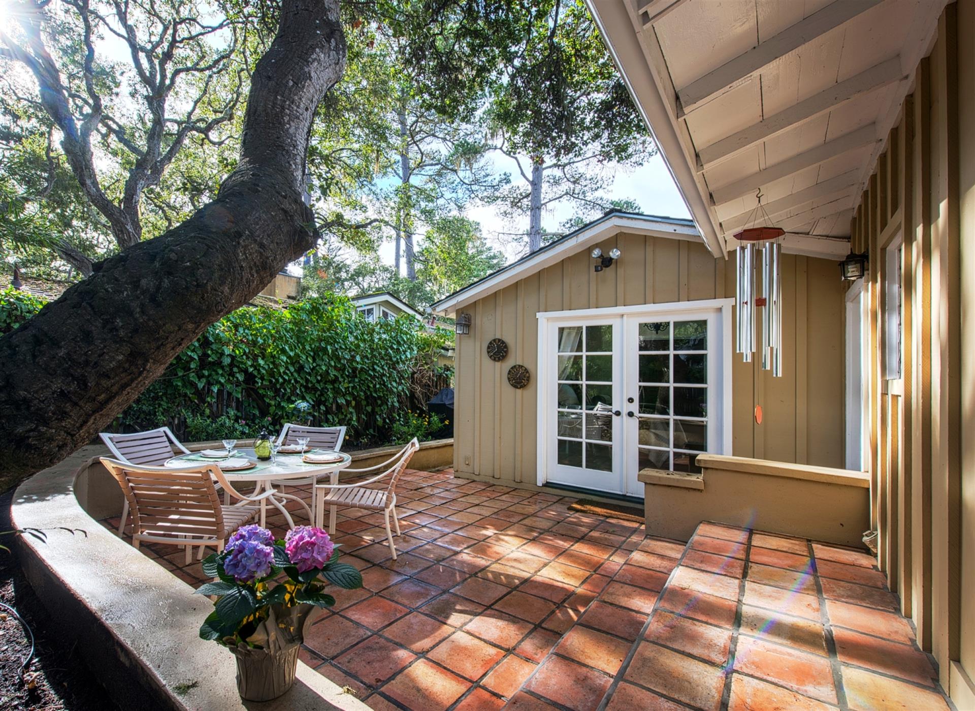 Private Outdoor Patio