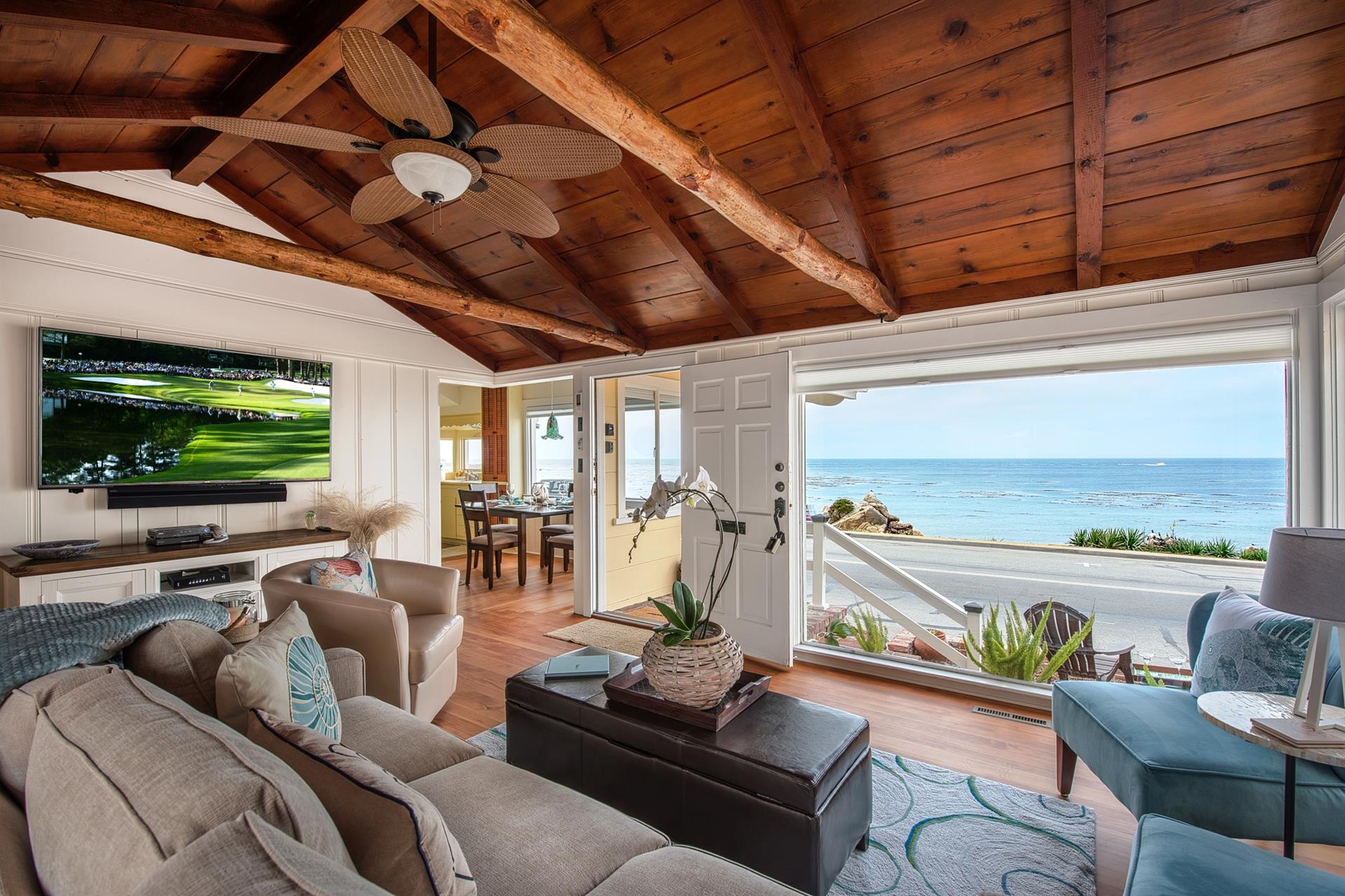 Welcome to Oceanview Serenity Watch Whales and Sea Otters