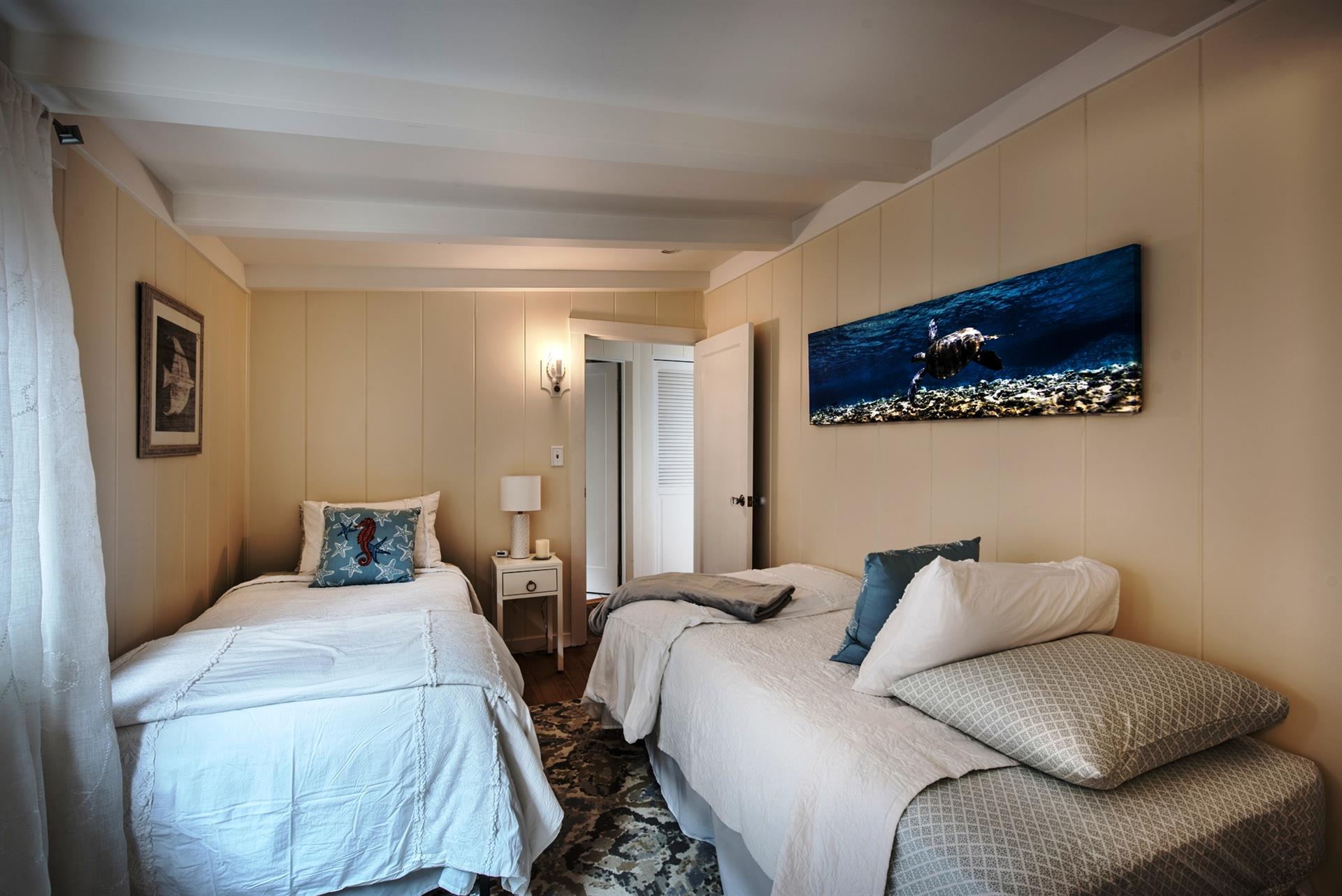Guest Bedroom  Two Twins, En Suite with Shower