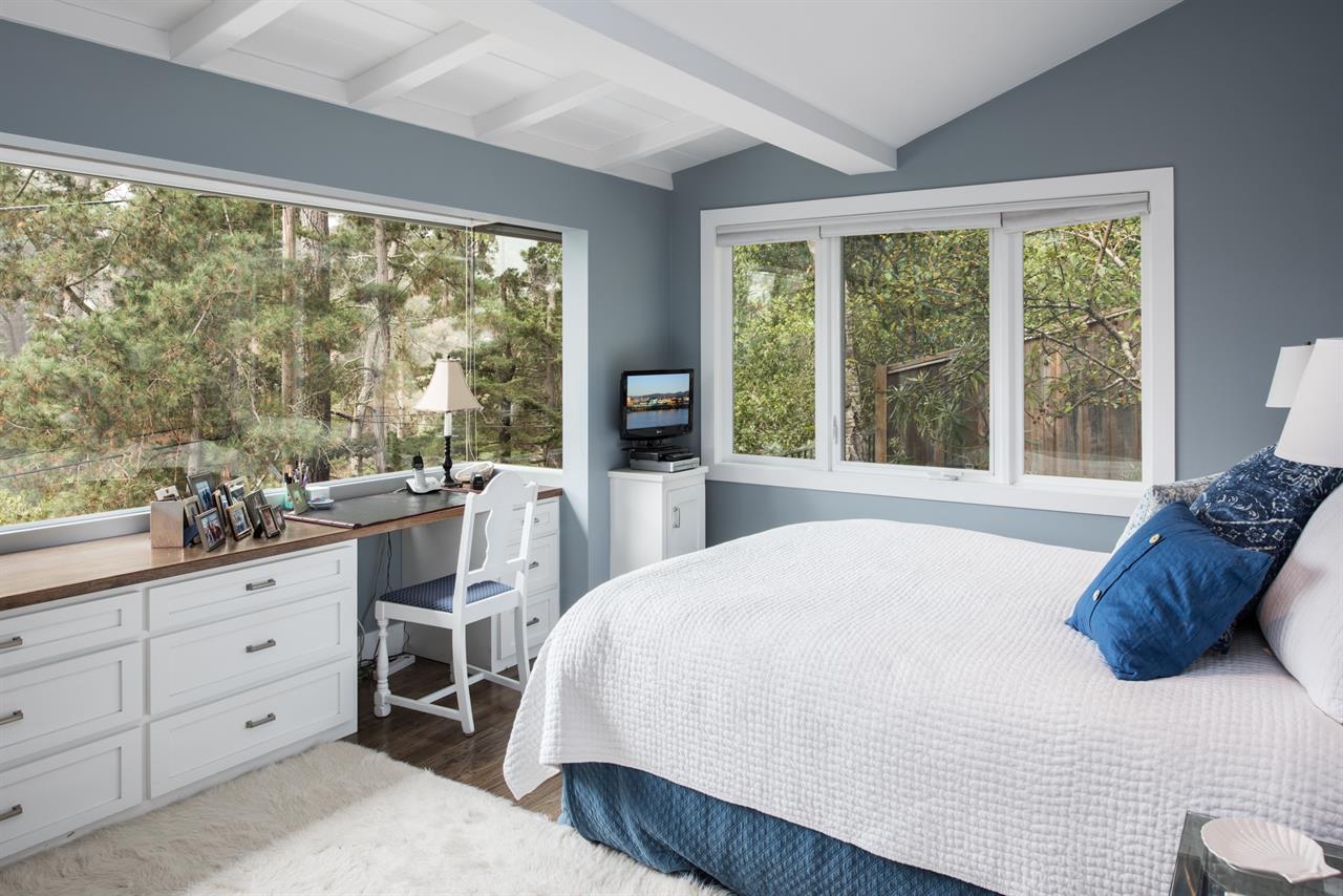 Bedroom 1 has a Queen Bed,  32 HDTV, En Suite Bathroom