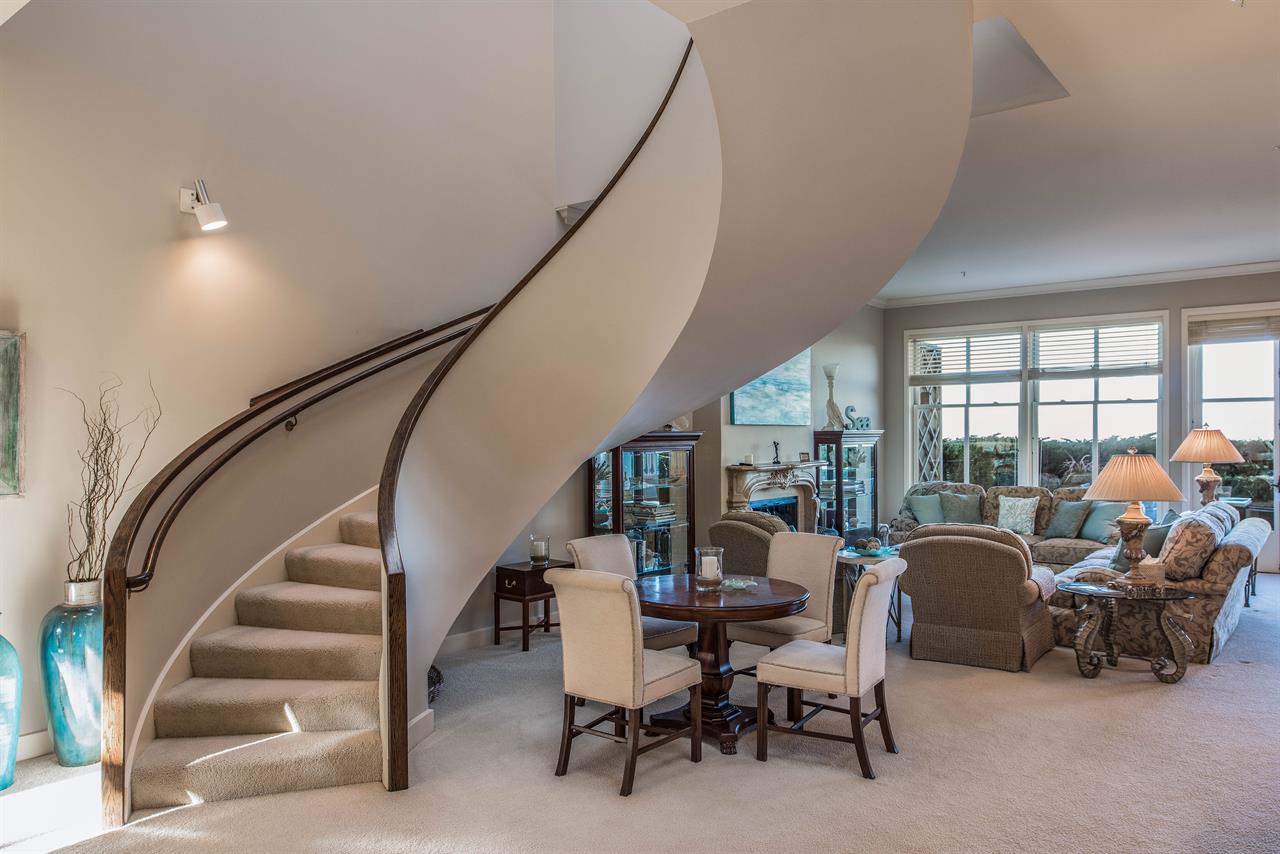 Looking into the Great Room from the Entrance