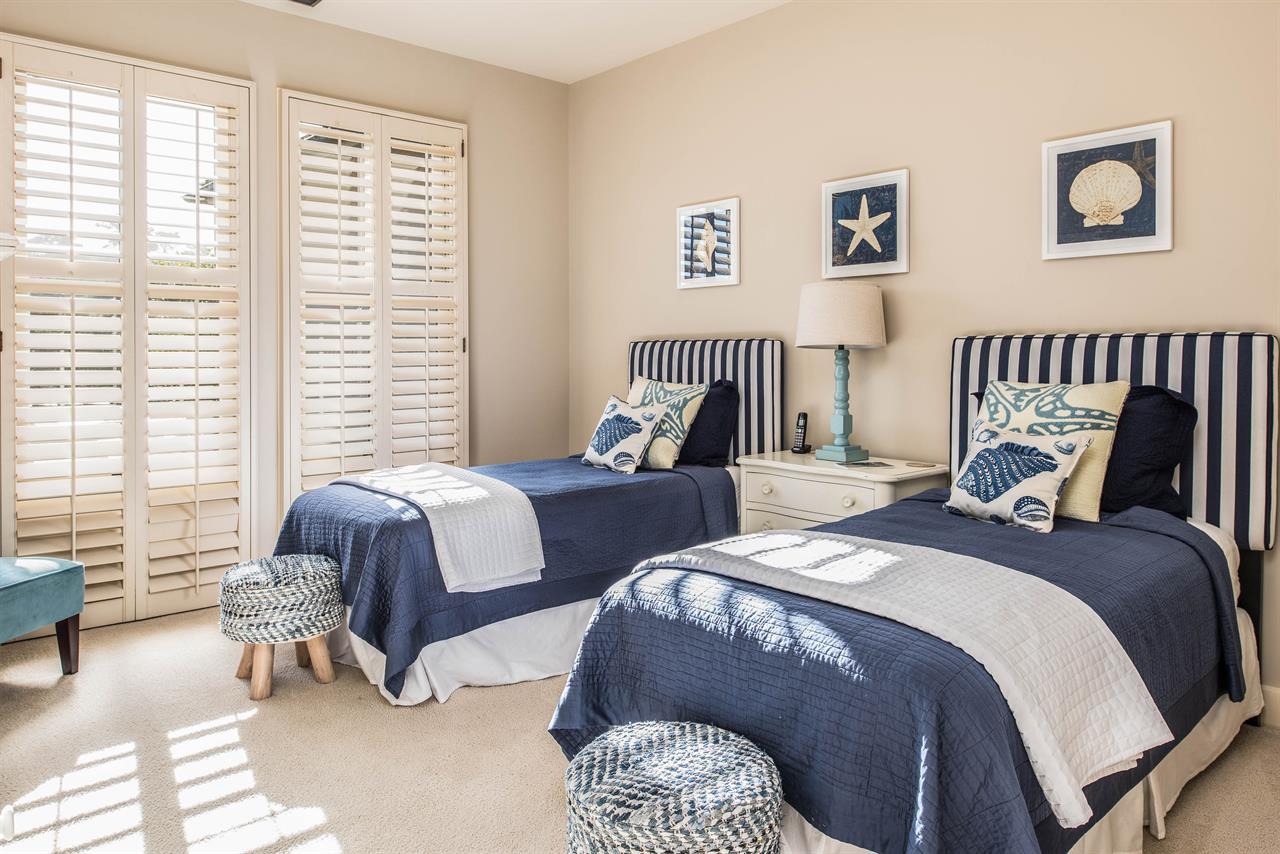 Bedroom 3  Twin Beds or King, EnSuite Bath with Shower