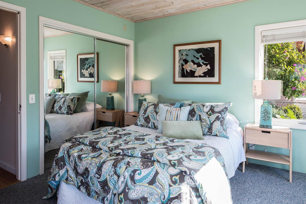 Downstairs, Bedroom 2, Queen Bed, Window Seat with Bay View