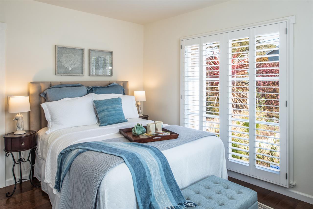 Bedroom 2 with Queen Bed