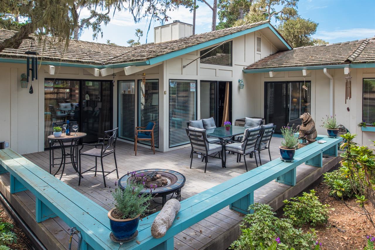 Back Patio  Gas Fire Pit and View of the Golf Course