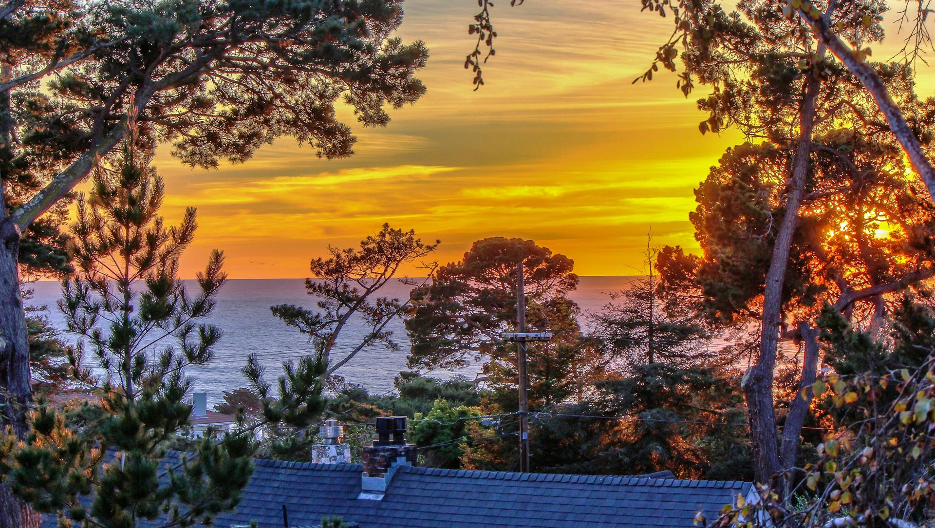 Zoom Photo of the Distant Ocean View at Sunset