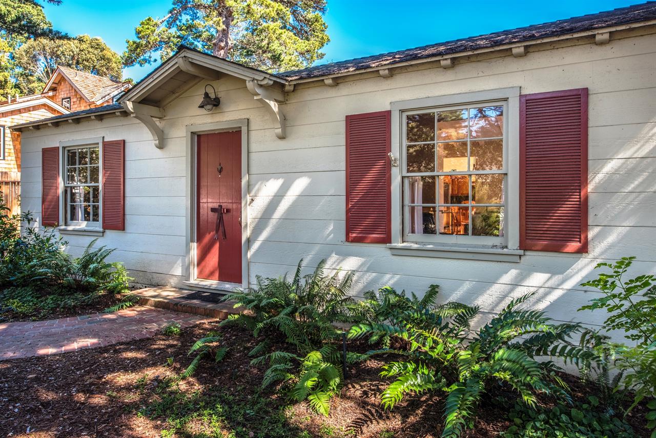 A Quintessential Carmel Cottage